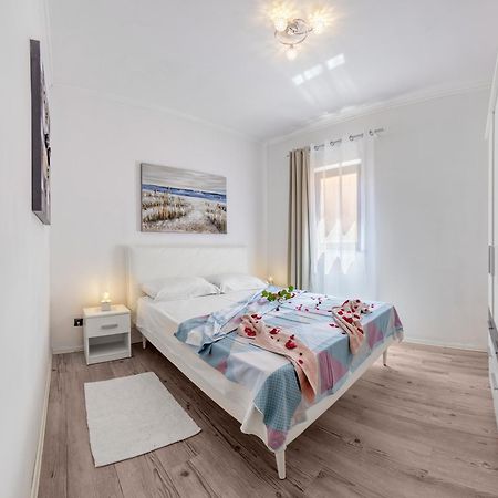 Charming House On The Beach And Deluxe Apartment PUY 객실 사진